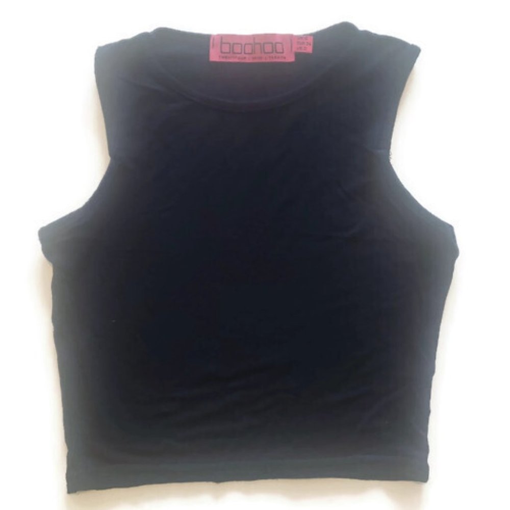 Size 2. Boohoo. Crop Top. Navy Blue.